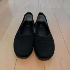 黒いメッシュスリッポンパンプス