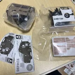 ガチャ 1/64PLUS ダムドハイエースカスタム　デフエイスホワイト　ベージュ