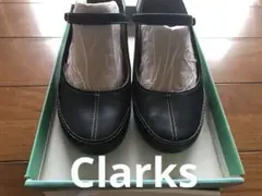 Clarks softwear ストラップパンプス ブラックのサムネイル