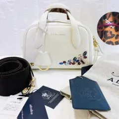 美品✨　ADMJ スワロフスキー　レザー　ミニボストンバッグ　 2way 白のサムネイル