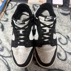 Nike スニーカー ブラック/ホワイト　最安値