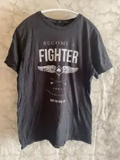 District プリント入り Tシャツ 黒