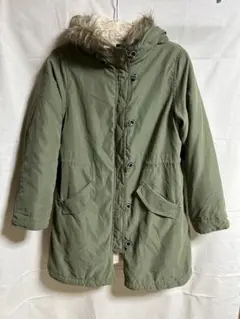 アウター　冬物　サイズ160 フード付き　ファー付き　内側ボア素材　ミリタリー