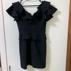 黒 フリルオフショルダー ドレス L（Jewels）