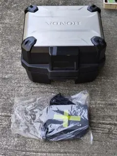 HONDA トップケース 純正 新品 ベースセット キー1本 - メルカリ