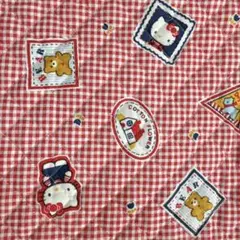 【サンリオ】ハローキティ キルティング生地 ハギレ 赤チェック