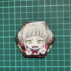 僕のヒーローアカデミア トガヒミコ 六角形缶バッジ