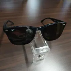 Item thumbnail for item 31ad6970-d35b-46c5-8616-1062daa32c2a