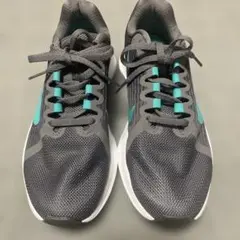 NIKEランニングシューズ23.5センチ