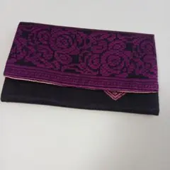 シルクの長財布