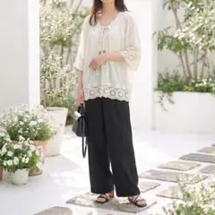 INGNI イング 花刺繍レースブラウス M オフ白 ゆったりギャザーシルエットのサムネイル