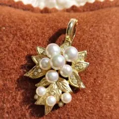 ヴィンテージパールの葡萄ネックレストップ