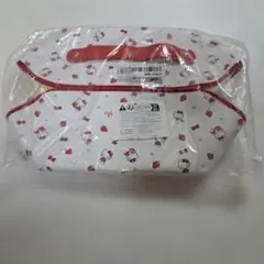ハローキティ　メイクポーチ　バッグ