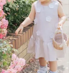 ホワイト フラワーモチーフ ノースリーブワンピース