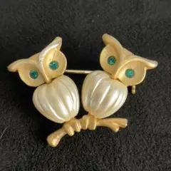 【11】フクロウブローチ　マットゴールド　ヴィンテージ