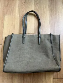カーキ　クロコダイル型押し トートバッグ