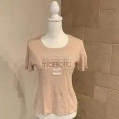 INGEBORG ピンクベージュ半袖Tシャツ