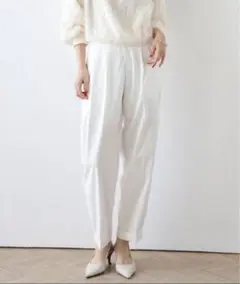 Lajour ダブルタックテーパードパンツ