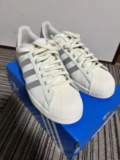 アディダス　スーパースター