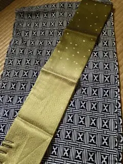 重ね襟 鶯色ぼかし綸子　金彩模様　正絹