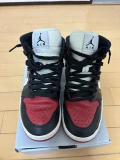 Air Jordan1 スニーカー 赤黒白
