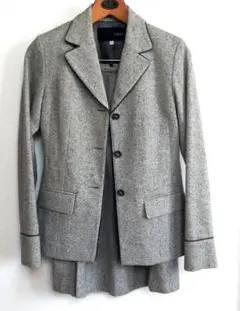 Item thumbnail for item e46b2e89-991a-412c-8b8d-0ebb5d75e387