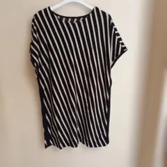 COMME CA 　コムサ　半袖Tシャツ ストライプ 15号　ブラック×ベージュのサムネイル