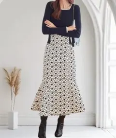 美品 神戸レタス◆サイドリブフロッキー花柄マーメイドスカート