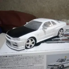 R34スカイラインGT−R プラモデル 自動車 カスタム仕様のサムネイル