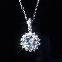 花型クリスタルネックレス