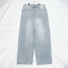 【未使用】 ストレートレッグジーンズ ライトブルー