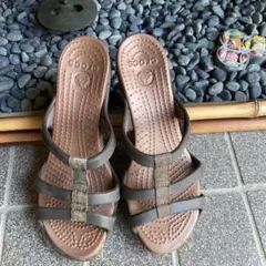 クロックスレディースサンダル２４c mのサムネイル