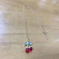 かんたんネックレス　チェリーのペンダントネックレス