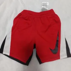 ナイキ　ハーフパンツ　Nike DRI-FIT 半ズボン 4T　100