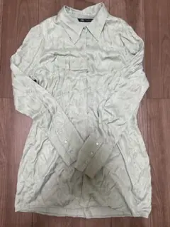 ZARA シワ加工 ライトグリーン長袖シャツ