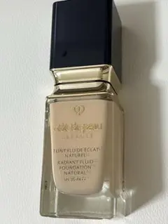 クレドポーボーテ タンフリュイドエクラナチュレル ピンクオークル　00