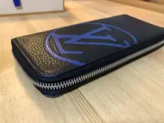希少 ルイヴィトン 長財布 ジッピーウォレット ヴェルティカル トリヨン