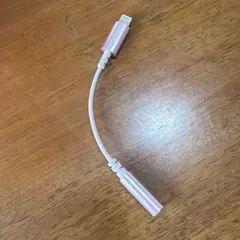 ELECOM iPhoneライトニングケーブル　イヤフォンジャック変換アダプター