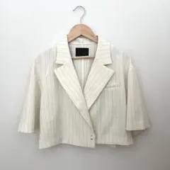 【値下げ可】urbanresearch ショートジャケット/ストライプジャケットのサムネイル