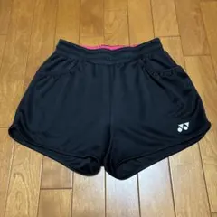 ヨネックス 黒 ショートパンツ