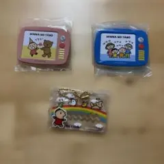 新品未使用　みんなのたあ坊缶バッジ2個とアクリルチャームセット