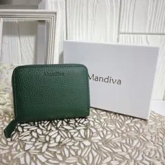 レザー ミニ財布　グリーン　コンパクト　お札折らずに収納　プレゼント　天然本牛革