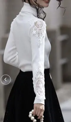 美品　レース　タートルネックニット　ホワイト