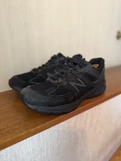 New Balance 990 V5 トリプルブラック