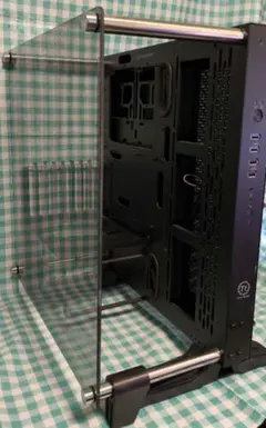 【ジャンク扱い】Thermaltake オープンフレーム Core P3 TG。