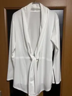 【美品】社交ダンス ラテン用トップス ホワイト 前結び シルエット重視