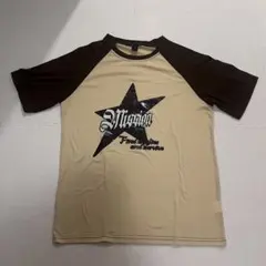 Mission グラフィック ラグランTシャツ ベージュ×ブラウン
