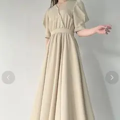 未使用　JUNOAH パフスリーブカシュクールロングワンピース ベージュ