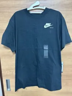 新品　Nike ブラック 半袖 Tシャツ