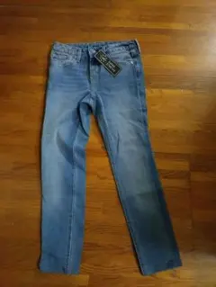 GU ストレッチスキニージーンズ